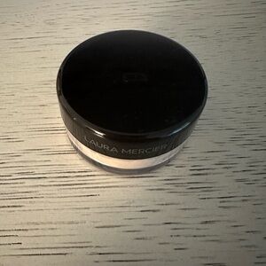 Laura Mercier Translucent Loose Setting Powder Mini Size